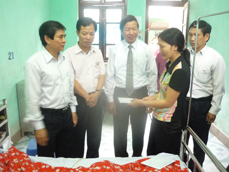 ການເຄື່ອນໄຫວ ສະເຫຼີມສະຫຼອງ ວັນກຳມະກອນສາກົນ